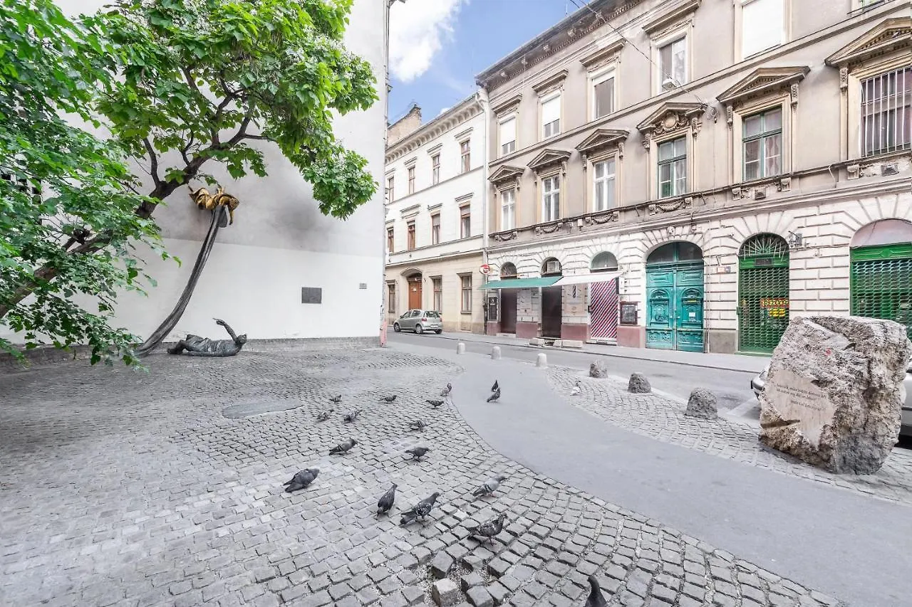 Appartamento Green Apartment, In The Middle Of The City Center, Quiet, Ac Budapest
