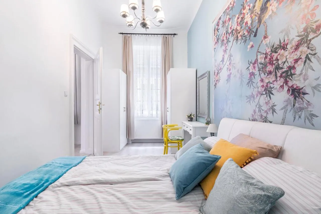 Green Apartment Budapest